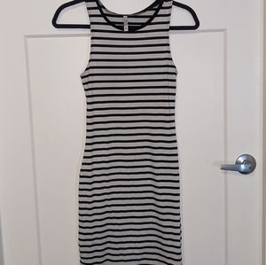 Comfy Sleeveless bodycon dress